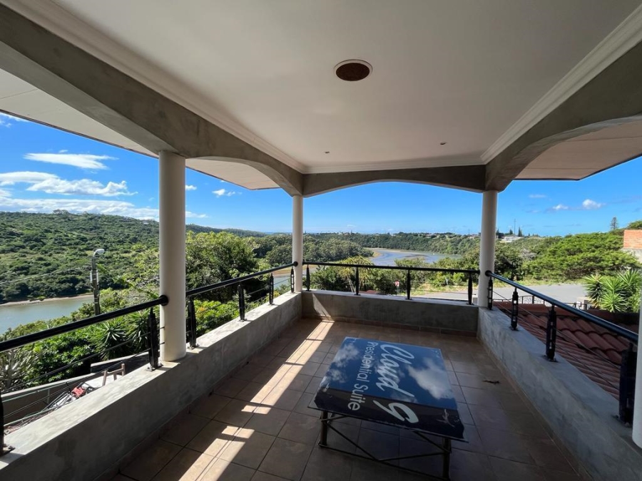 6 Bedroom Property for Sale in Gonubie North Eastern Cape